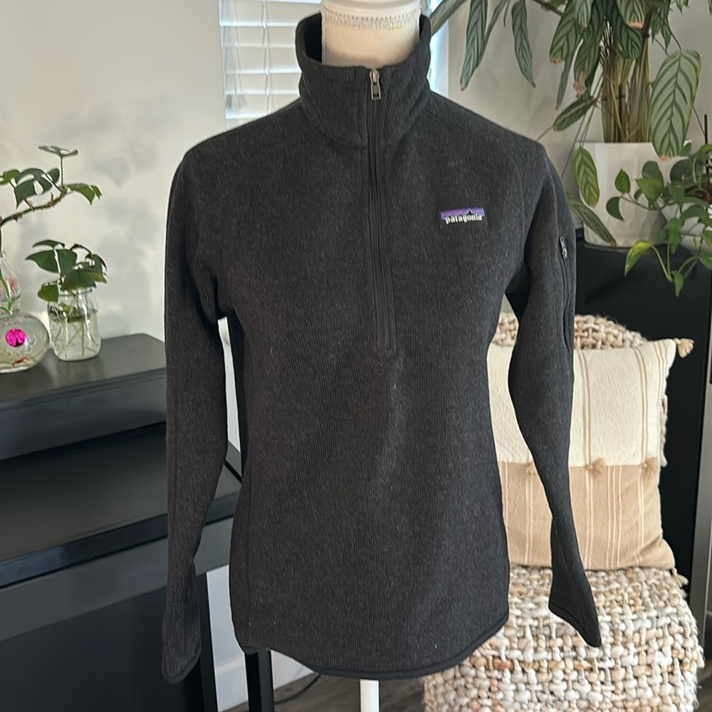 Patagonia pull over size S